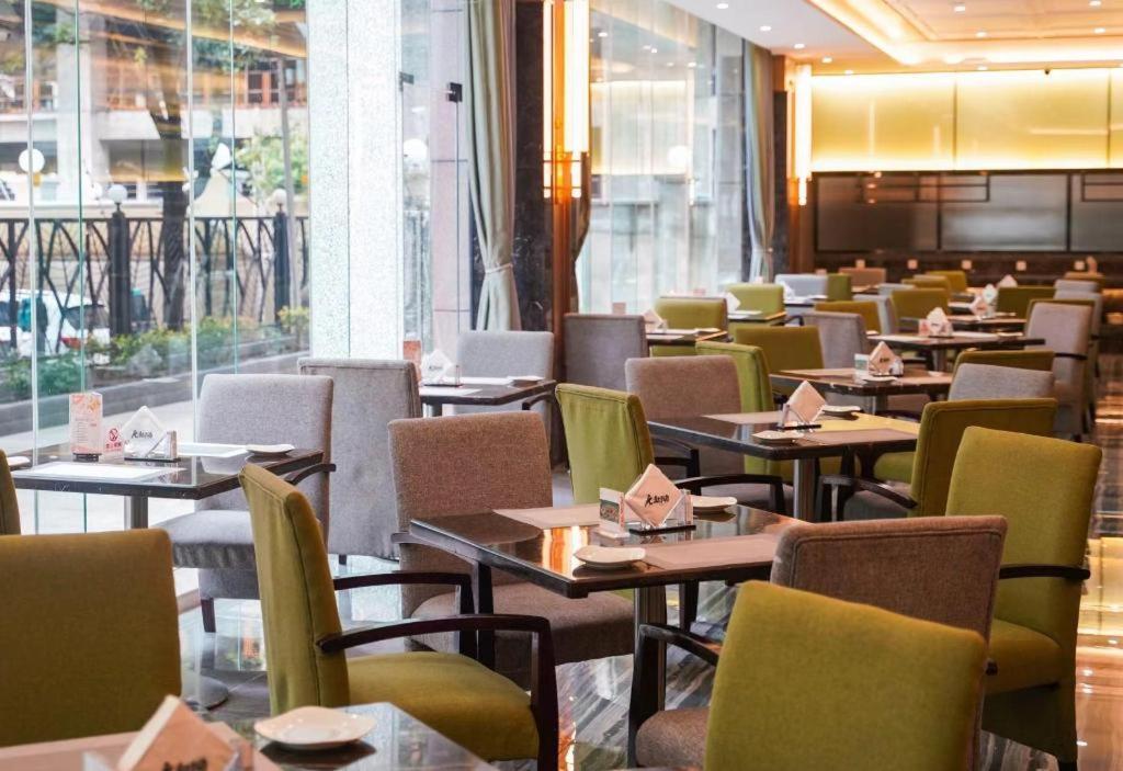 Hubei Poly Hotel Ухан Екстериор снимка