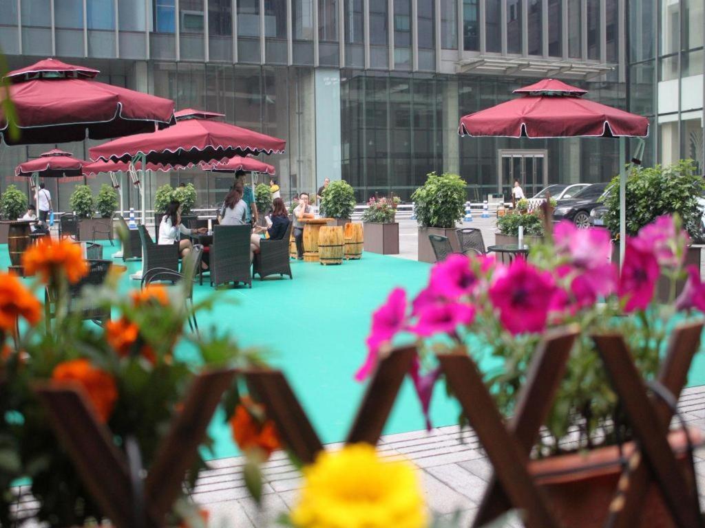 Hubei Poly Hotel Ухан Екстериор снимка