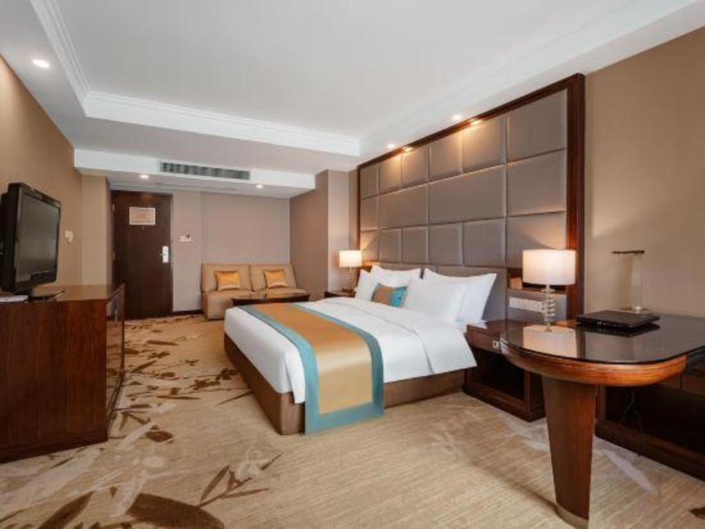 Hubei Poly Hotel Ухан Екстериор снимка
