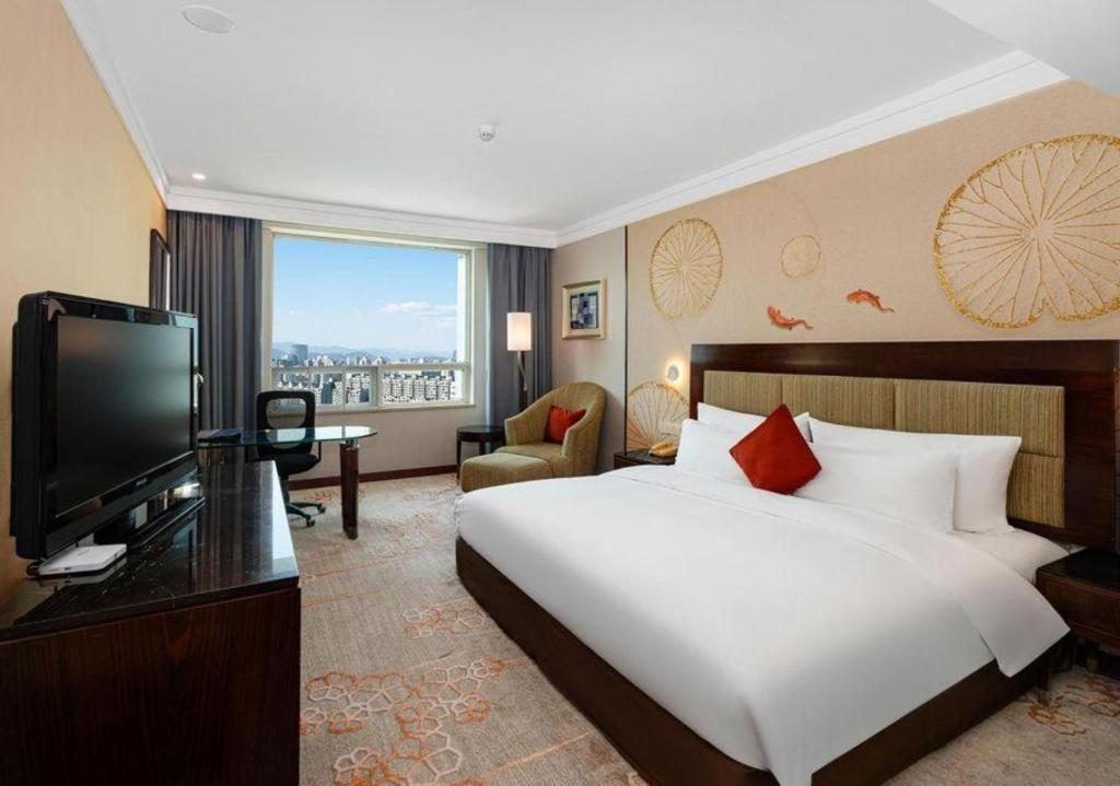 Hubei Poly Hotel Ухан Екстериор снимка