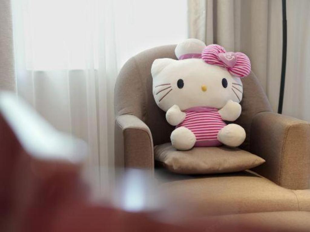 Hubei Poly Hotel Ухан Екстериор снимка