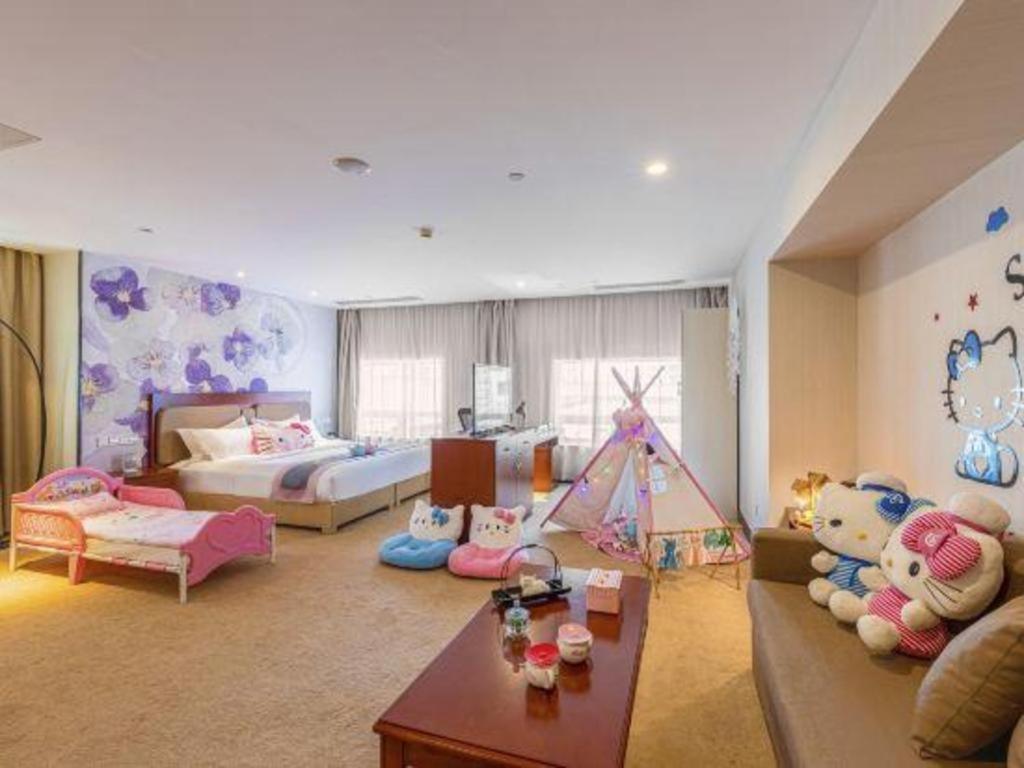Hubei Poly Hotel Ухан Екстериор снимка
