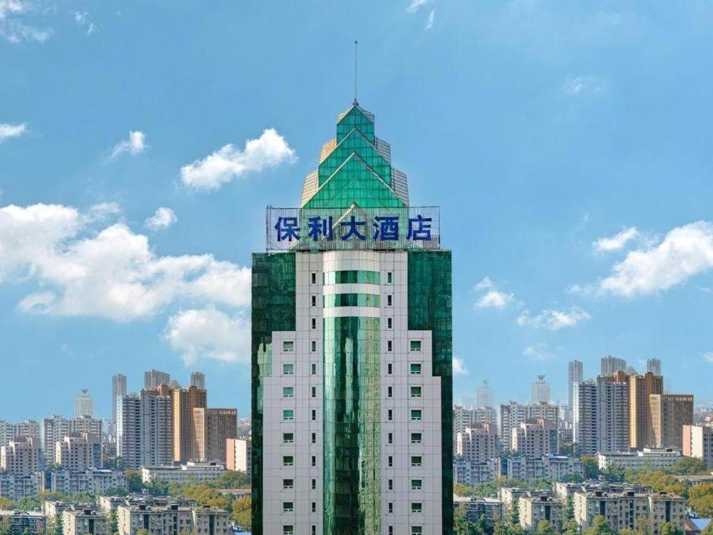 Hubei Poly Hotel Ухан Екстериор снимка